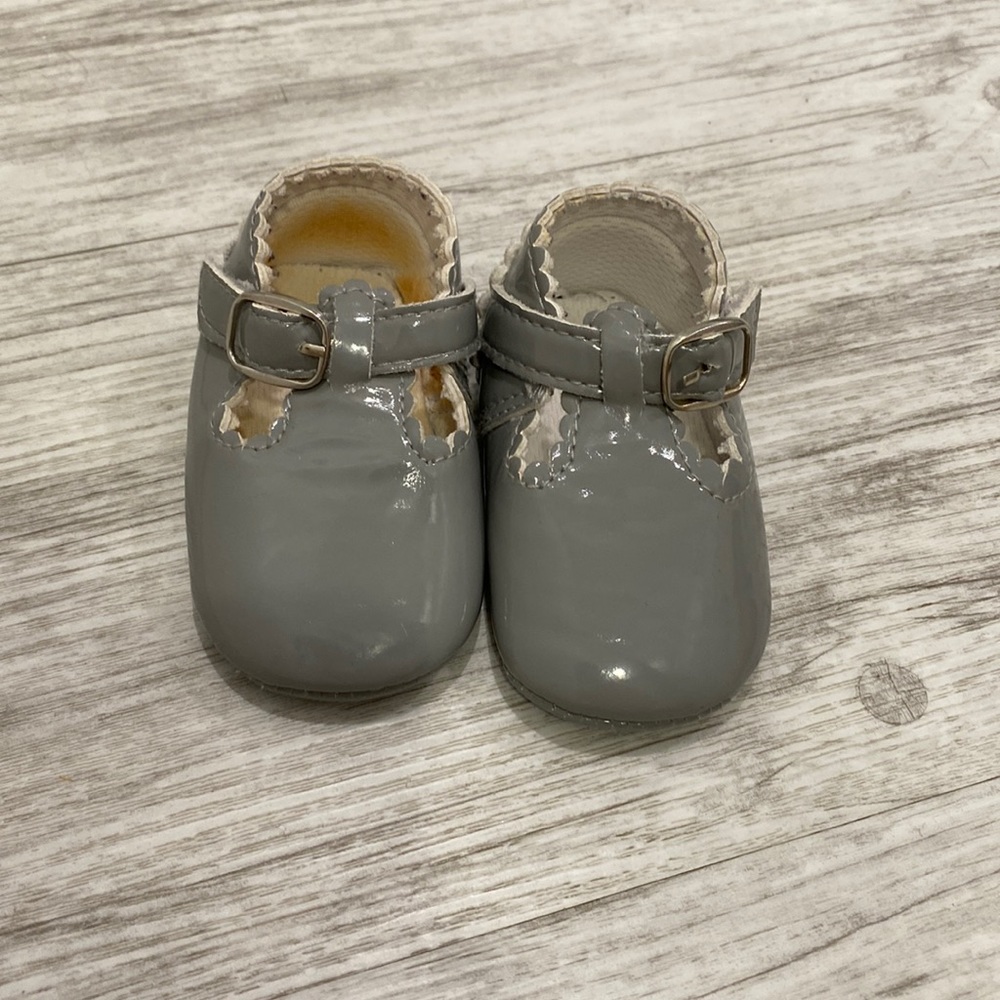 (Double) Grey Mary Jane baby shoes. Size 6 months. - Picture 1 of 4
